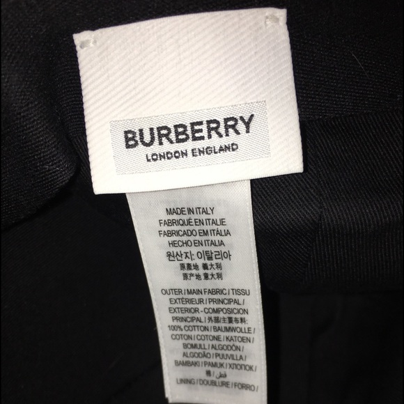 Woman’s Burberry Hat - Picture 3 of 6